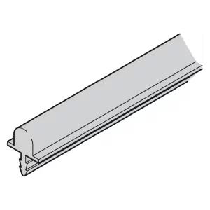 Perfil de Deslizamiento Inferior Slido F-Line15 55A - Aluminio Natural - 2500 mm. Para puertas correderas de hasta 55 kg. Con nervadura de arpón para fijación segura por embutido a presión. Instalación limpia sin elementos visibles. Ideal para guiado inferior en armarios de gran formato y puertas pesadas.