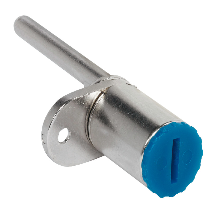 Cerradura Giratoria para Sistema Central de Cierre con Fijación Unilateral Cerradura giratoria de la serie Häfele Symo EC, diseñada para sistemas centrales de cierre con recorrido de 12 mm. Cuerpo del bombillo sin núcleo (preparado para bombillo intercambiable Symo), con acabado niquelado mate e incluye placa de fijación por 1 lado. Dirección de cierre 180° y preparada para bombillo redondo de 18 mm con longitud de caja de 22 mm. Fabricada en fundición de zinc a presión con púa de elevación incorporada. Montaje para panel frontal mediante atornillado.