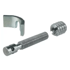 Herraje de Unión Oculta Ixconnect K 36/30 para Armarios Herraje de unión Häfele Ixconnect K 36/30, diseñado para conexiones ocultas con alta estabilidad angular en armarios y muebles estructurales. Sistema completo que incluye tornillo de agujeros ranurado, manguito roscado M8 y placa de presión, todo en acero galvanizado para máxima durabilidad. Diseñado para uniones retensables que mantienen la integridad estructural incluso con el tiempo.