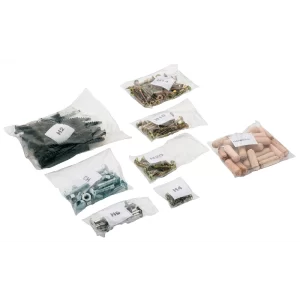 Kit de Fijación para Herraje Tavoletto de 900x2000mm Juego de tornillos y material de fijación diseñado específicamente para el herraje cama-escritorio Häfele Tavoletto en tamaño de colchón 900 x 2000 mm. Incluye todos los elementos necesarios para la instalación completa de un juego de herraje, garantizando una fijación segura y duradera. Ideal para completar la instalación del sistema Tavoletto en proyectos de mobiliario transformable