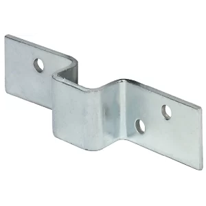 Pasador cajón acero galvanizado para sistema central cierre montaje trasero. Enganche resorte, compatible cerradura presión o sobrepuesta. Forma cerrada, atornillado directo. Ideal cierre coordinado cajones múltiples.