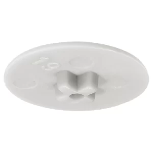 Tapa Estética Blanca RAL 9010 para Paneles Finos (12-13mm) Tapa embellecedora de plástico en color blanco RAL 9010, diseñada específicamente para Häfele Minifix® 15 sin reborde en grosor de madera de 12-13 mm. Ejecución con cruz compatible con accionamiento estrella PZ2 o punta plana. Proporciona un acabado profesional y luminoso que oculta completamente los herrajes de unión, ideal para muebles blancos de perfil reducido, cocinas modernas con paneles finos y diseños contemporáneos ligeros.